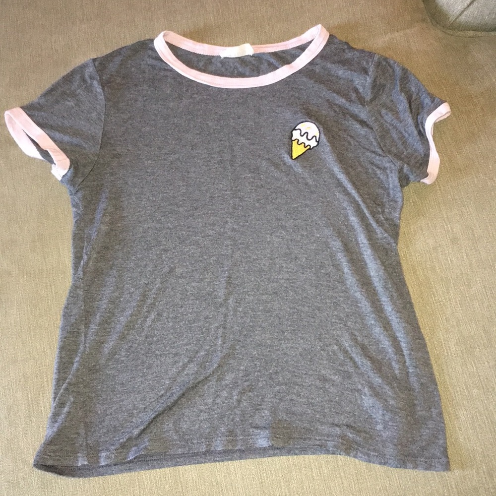 French Pastry T-shirt size M juniors